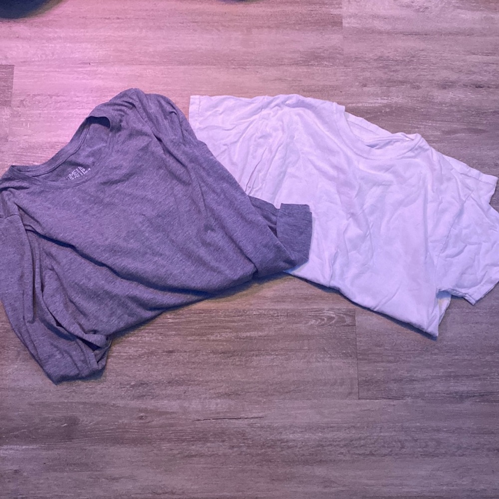 The white shirt is a short sleeve “Hanes” T-shirt and the grey one is long-S.